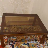 میز چوبی رویه شیشه