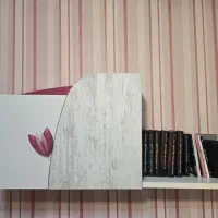 شلف، میز تحریر و صندلی