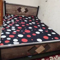 تخت دونفره همراه با تشک طبی