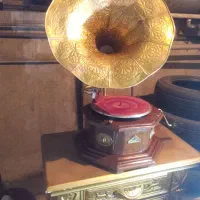 گرامافون کوکی قدیمی سالم گرام|کلکسیون اشیاء عتیقه|تهران, خواجه نظام الملک|دیوار