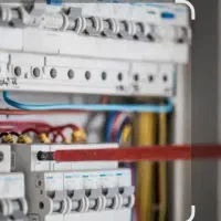 برقکاری ساختمان ورفع عیب دستگاههای کارخانجات|خدمات پیشه و مهارت|کرمانشاه, |دیوار
