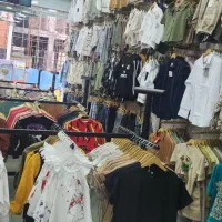 فروشنده خانم