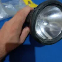 چراغ قوه باطری خور
