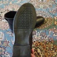 نیم بوت نو|کیف، کفش، کمربند|میانه, |دیوار