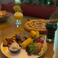 آشپز و کمک آشپز ایتالیایی