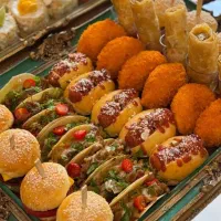 سفارش عمده کیک و فینگرفود مجالس