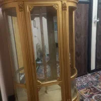 بوفه ۴ طبقه پشت آینه