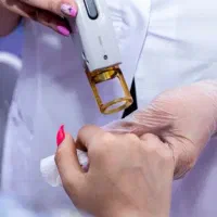 استخدام منشی پذیرش و اپراتور لیزرخانم