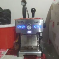 یک عدد دستگاه اسپرسو و...