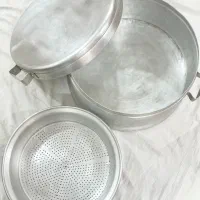 قابلمه و آبکش رویی جنس قدیمی بزرگ، ضخیم و سنگین