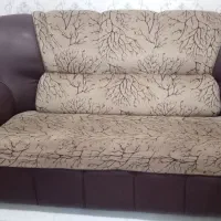 مبل ۷ نفره با میز و ۴ عدد عسلی