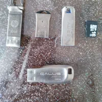 فلش ۶۴ / ۳۲ / ۱۶ گیگ