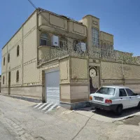 دوطبقه خیابان مالک اشتر