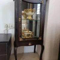 گنجه دکوری کلاسیک رنگ قهوه‌ای سوخته