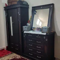 کمد و دراور و آینه و میز و آینه