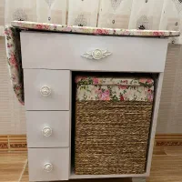 میز اتو و چرخ خیاطی