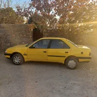 پژو تاکسی داخل شهر سرابله