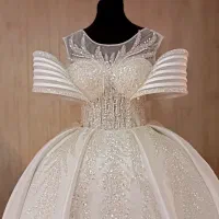 به مناسبت افتتاحیه شعبه مشهد آف 50% لباس عروس شهرز