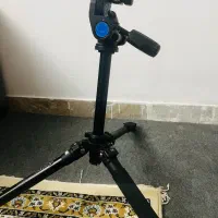 سه پایه فلزی بنرو|دوربین عکاسی و فیلم‌برداری|یزد, |دیوار