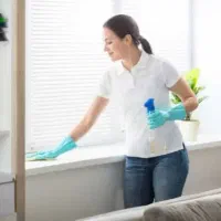 شرکت خدمات نظافتی پاک منزل