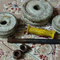 دمبل آهنی قدیمی