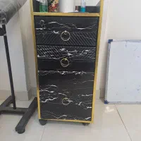 وسایل سالن زیبایی|آرایشگاه و سالن‌های زیبایی|قزوین, |دیوار