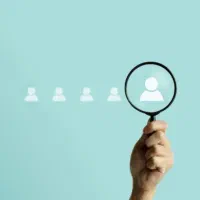 استخدام مشاور جذب املاک