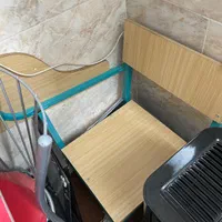صندلی دانش آموزشی سالم و تمیز