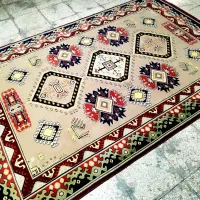 ۲ عدد فرش۶ متری فرهی کاشان ۷۰۰شانه طرح قشقایی
