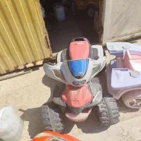 هشت عدد ماشین شارژی با کلی لوازم یدکی|اسباببازی بچه|شیراز, شهرک عرفان|دیوار