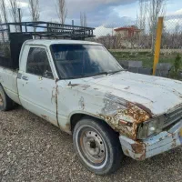 وانت تویوتا هایلوکس 83