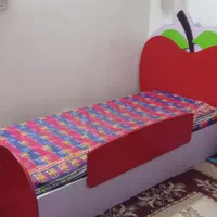 تخت در حد نو