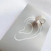 ایرکاف نقره نگینی مدل سفید کیوت و درخشان|بدلیجات|اصفهان, نقش جهان|دیوار