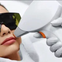 اپراتور لیزر با مدرک