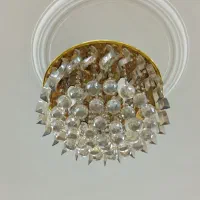 دو عدد لوستر کریستال زیر قیمت بفروش می‌رسد