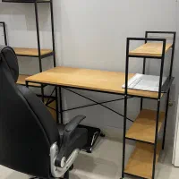 میز کامپیوتر مدرن و دکور