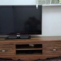 تلویزیون ۴۲اینچ سامسونگ با میزش