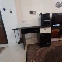 میز کامپیوتر آپادانا