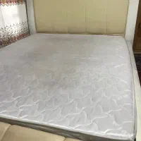 تخت و خوشخواب