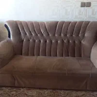 مبل ۷ نفره تمیز  با روکش مخمل