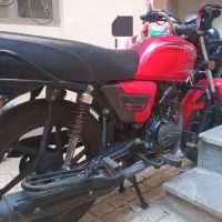 موتورسیکلت کی وای کی وی