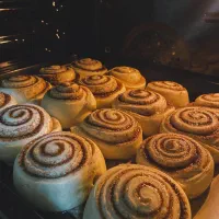 کیک و شیرینی خانگی