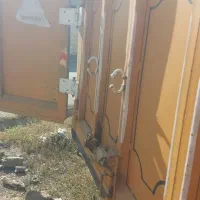 اتاق عقب 911  تمام فلز بغل باز شو از دو طرف در حد