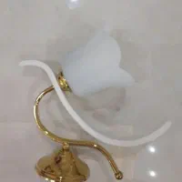 چراغ دیوار کوب