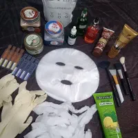 لوازم پاکسازی. ماسک . اسکراب.