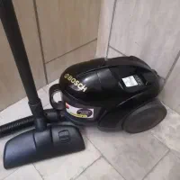 جاروبرقی بوش آلمان۴۰۰۰وات آب وخاک قوی درحدنو سالم