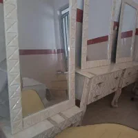 کنسول آینه و صندلی چرخ دار