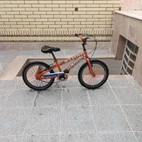 دوچرخه|دوچرخه، اسکیت، اسکوتر|بافت, |دیوار