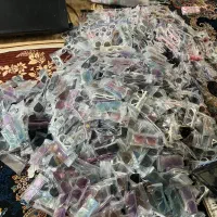 فروش تعدادی عینک و کنترل و ال سی دی