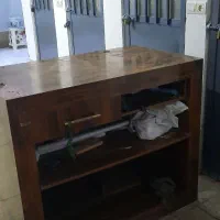 در اپارتمان